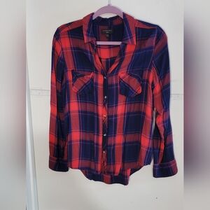 Tinsel Soft Red and Blue Plaid Button-Up Shirt 100% Viscose Size Medium